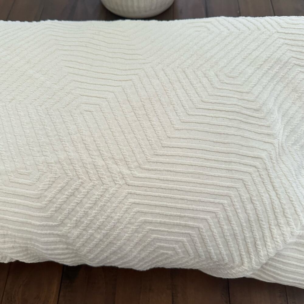 West Elm Modern Geo King Cal King Duvet Cover Alabaster White Textured Heavy